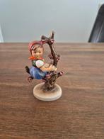 Hummel beeldje Apple Tree Girl #141 3/0, Ophalen of Verzenden, Zo goed als nieuw, Mens