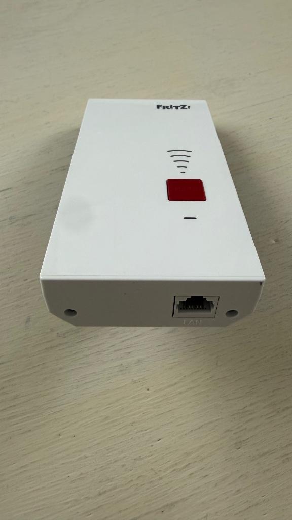 AVM FRITZ!WLAN Repeater 2400 - Wi-Fi Repeater, Computers en Software, WiFi-versterkers, Zo goed als nieuw, Verzenden