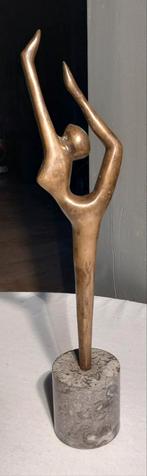 Art deco stijl beeld van een vrouw, Ophalen of Verzenden