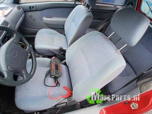 Veiligheidsgordel Insteek links-voor van een Toyota Starlet, Auto-onderdelen, Interieur en Bekleding, Toyota, Gebruikt, 3 maanden garantie