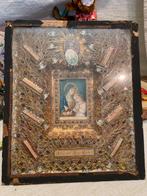 Antiek Relikwieënkastje met Heilige Voorstelling, Ophalen of Verzenden