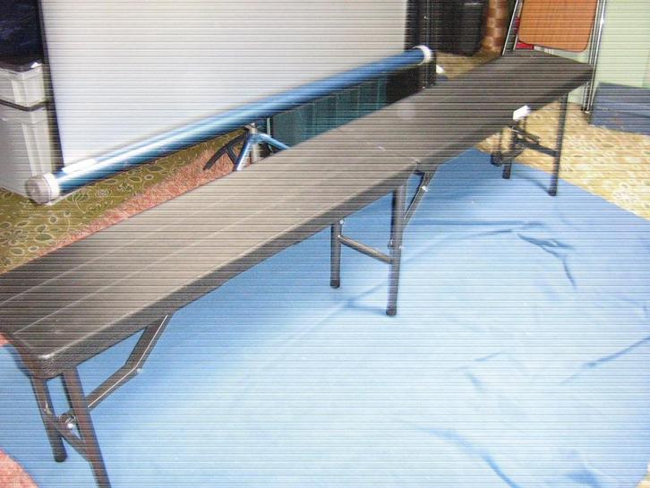 ERRO kunststof vouwtafel en bank inklapbaar, Caravans en Kamperen, Kampeermeubelen, Zo goed als nieuw, Campingtafel, Ophalen