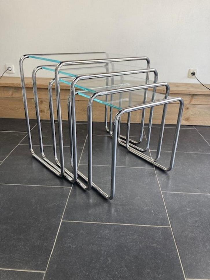 Set van 4 Thonet B9 bijzettafels, Huis en Inrichting, Tafels | Bijzettafels, Zo goed als nieuw, Rechthoekig, 45 tot 60 cm, Minder dan 55 cm