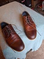 Herenschoenen, maat 40, leren uitvoering, goede zolen, Ophalen of Verzenden, Zo goed als nieuw, Bruin