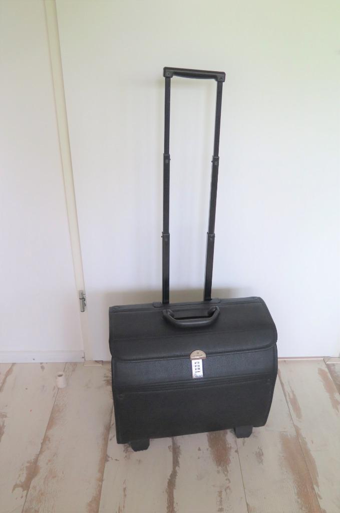 samsonite rol-koffer/tas voor laptop etc zwart, Computers en Software, Laptoptassen, Gebruikt, Trolleytas, 17 inch of meer, Ophalen