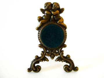 Art Nouveau zakhorloge standaard met bovenin 2 engelen beschikbaar voor biedingen
