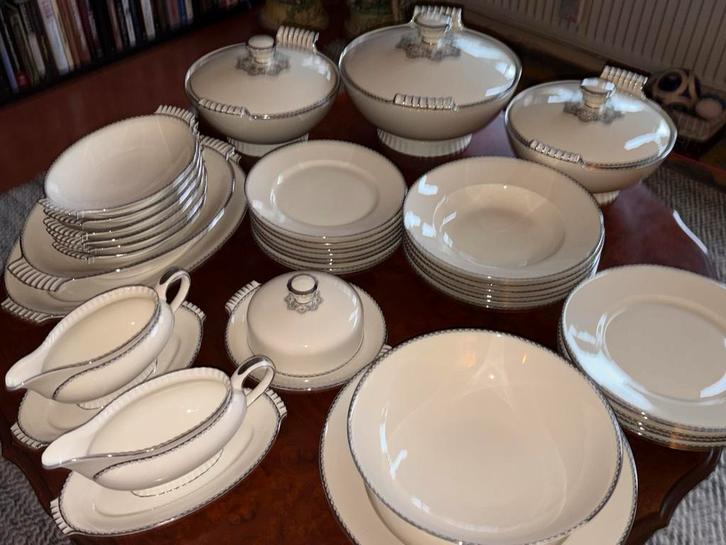 Antiek porselein  Sorau, Antiek en Kunst, Antiek | Servies compleet, Ophalen of Verzenden