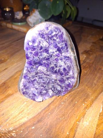 Amethist Geode 1.4 kilo.  15 bij 12, voor t dubbele gekocht! beschikbaar voor biedingen