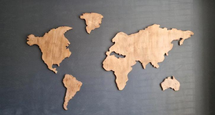 Losse houten stukken de wereld' / wereldmap hout decoratie, Huis en Inrichting, Woonaccessoires | Overige, Zo goed als nieuw, Ophalen of Verzenden