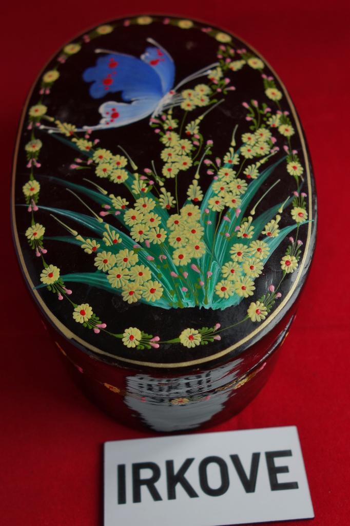 LAKDOOS RUSLAND * DE Mooiste! * VLINDER *, Antiek en Kunst, Curiosa en Brocante, Verzenden