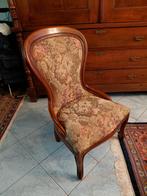 Antiek brei stoeltje met gobelin, Ophalen