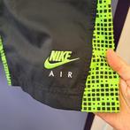 Nike bermuda sport broek neon groen + zwart 158-164 nr 42693, Kinderen en Baby's, Kinderkleding | Maat 158, Jongen, Ophalen of Verzenden