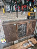 Oude Dressoir., Huis en Inrichting, Kasten | Dressoirs, 100 tot 150 cm, Jaren 50-60, Ophalen of Verzenden, 25 tot 50 cm