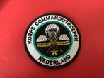 Badge van Korps Commando Troepen met velro, Verzamelen, Ophalen of Verzenden, Landmacht, Nederland, Embleem of Badge