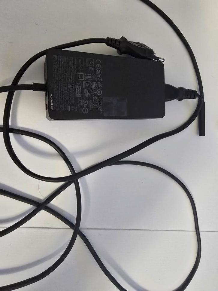 102W Surface Oplader - Pro/Book/Laptop - USB Poort, Computers en Software, Laptop-opladers, Nieuw, Ophalen