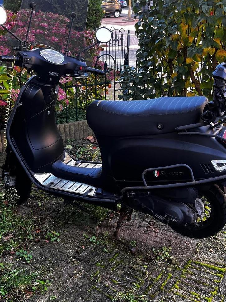 Senzo RivaLux S Special – Matzwart (opknapper), Fietsen en Brommers, Snorfietsen en Snorscooters, Gebruikt, Overige merken, Benzine