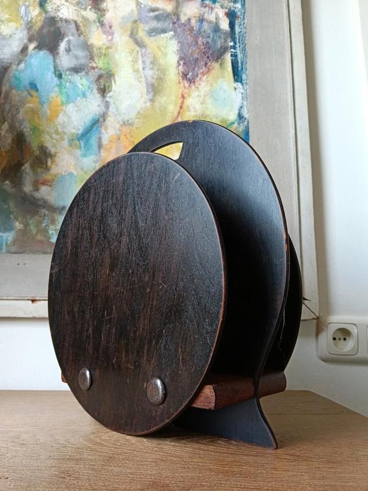 Vroeg modernisme / krantenstandaard, Antiek en Kunst, Antiek | Woonaccessoires, Ophalen