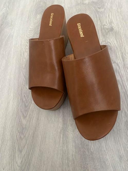 Instappers, sandalen en halfhoge laarzen zgan, Kleding | Dames, Schoenen, Zo goed als nieuw, Instappers, Ophalen of Verzenden