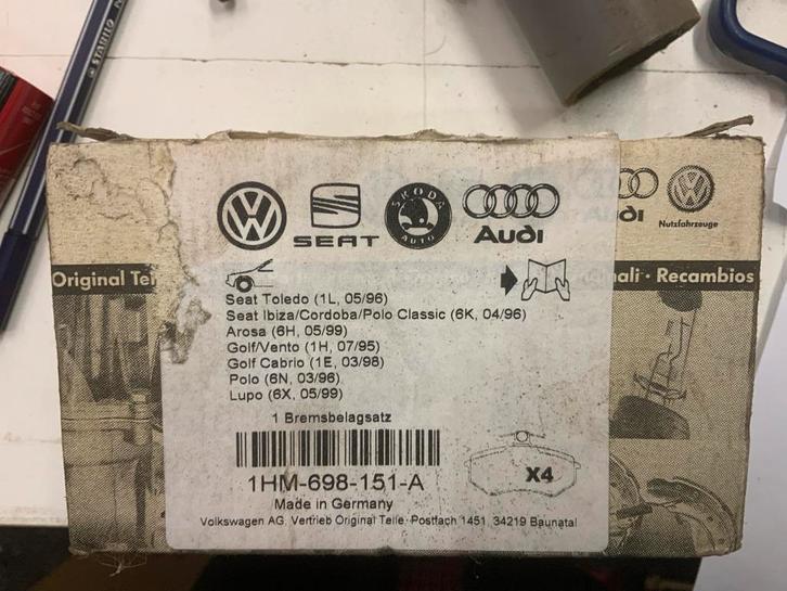 Nieuwe Remblokken VW/Seat/Audi/Skoda - 1HM-698-151-A, Auto-onderdelen, Remmen en Aandrijving, Volkswagen, Nieuw, Ophalen of Verzenden