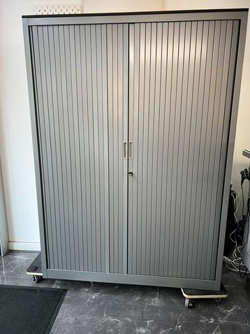 Archiefkast - Praktisch en Ruim beschikbaar voor biedingen