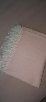 Roze deken met franjes, Ophalen of Verzenden, Zo goed als nieuw