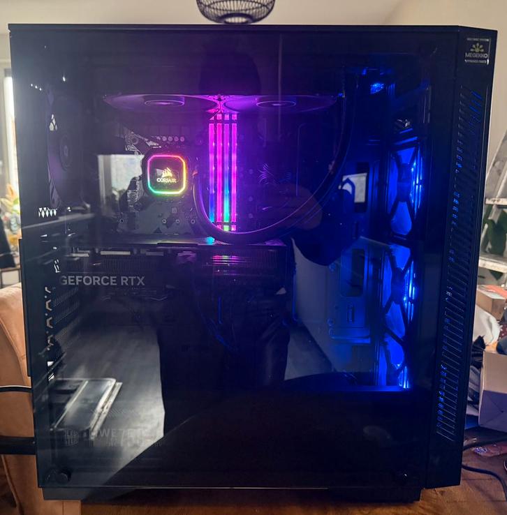 Gaming computer RTX 4070 super, Intel core i9-12900KF, Computers en Software, Desktop Pc's, Zo goed als nieuw, 3 tot 4 Ghz, SSD