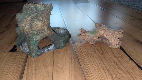 Twee decoraties voor de aquarium, Dieren en Toebehoren, Vissen | Aquaria en Toebehoren, Zo goed als nieuw, Sierelement, Ophalen of Verzenden