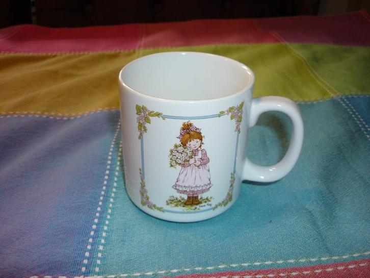 Mooie mok en een glas zijn in goede staat, Huis en Inrichting, Keuken | Servies, Zo goed als nieuw, Kop(pen) en/of Schotel(s)