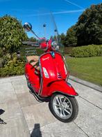 Scooter Vespucci Red 2023, € 3950,-, Fietsen en Brommers, Ophalen, Zo goed als nieuw, Benzine, Overige modellen