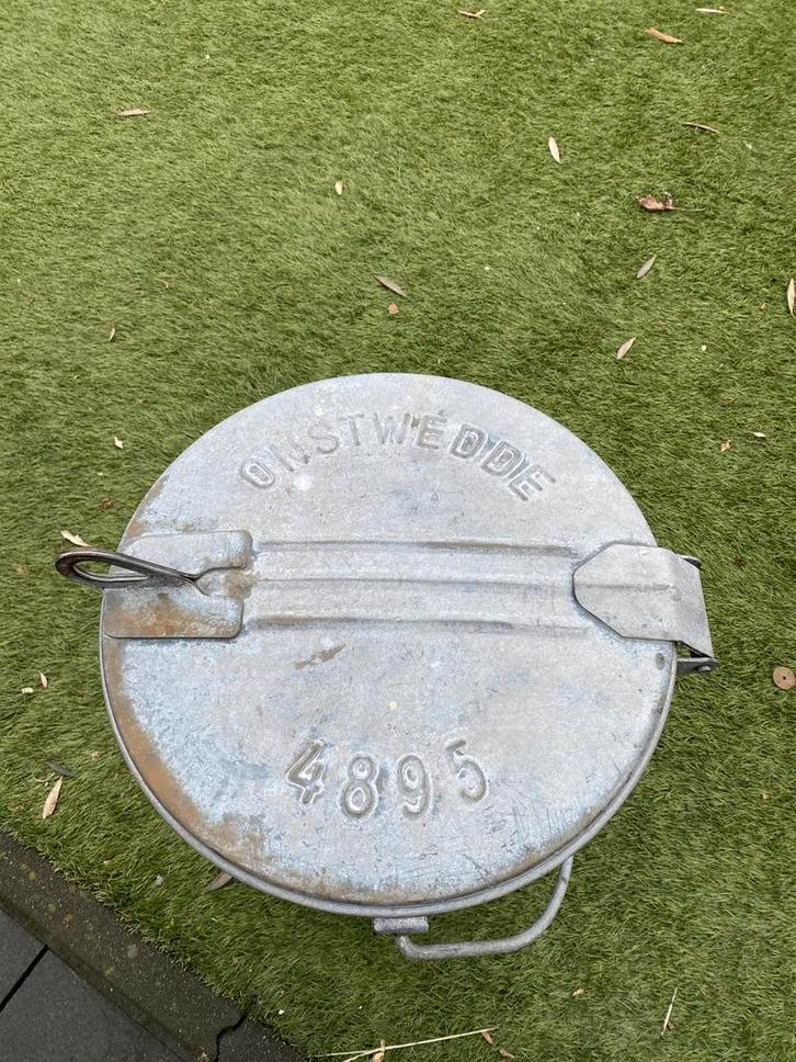 Vintage Metalen Emmer met Deksel - Oostwede 4895, Huis en Inrichting, Emmers, Gebruikt, IJzer, Met deksel, Ophalen