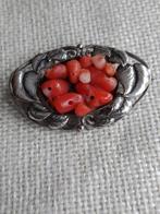 Antieke broche. Bloedkoraal.Verzilverd.1920, Sieraden, Tassen en Uiterlijk, Antieke sieraden, Ophalen of Verzenden, Zilver, Broche