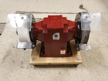 Creusen slijpmachines +speciale trildempers +gedrest beschikbaar voor biedingen