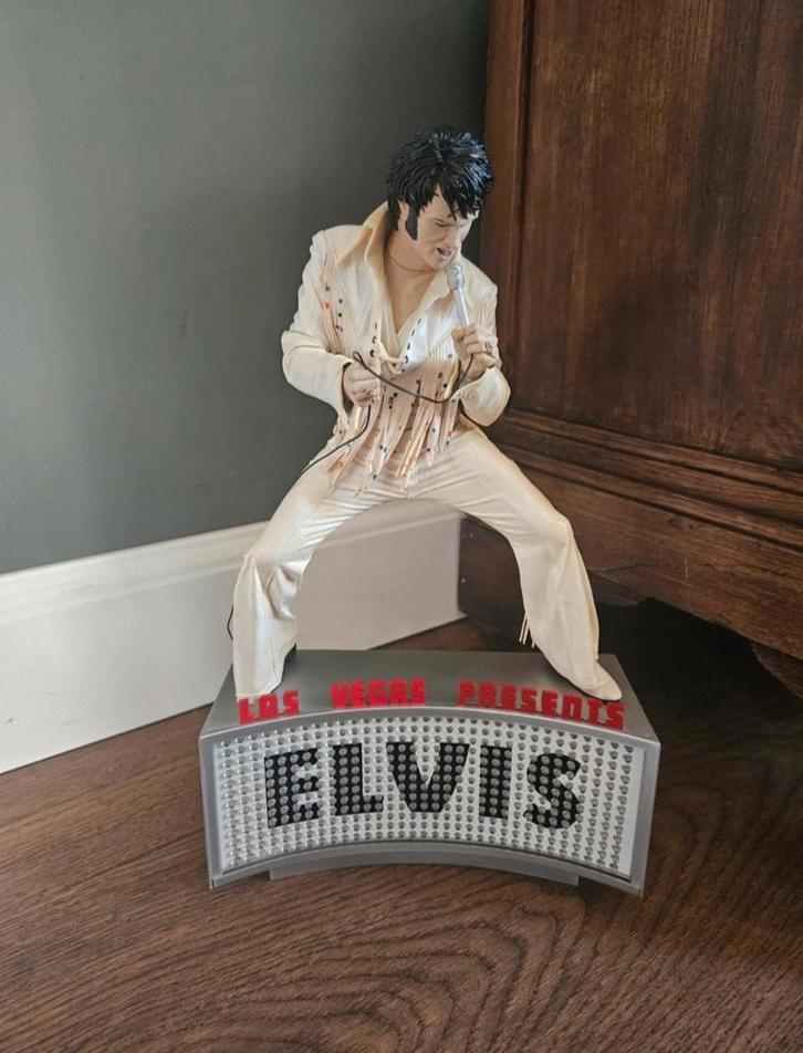 Elvis Presley mcfarlane 12inch, Verzamelen, Beelden en Beeldjes, Zo goed als nieuw, Ophalen of Verzenden