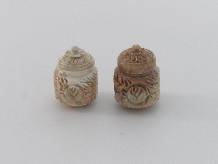 Natuurstenen handbewerkte potjes (Zeer gedetailleerd), Antiek en Kunst, Kunst | Beelden en Houtsnijwerken, Ophalen of Verzenden