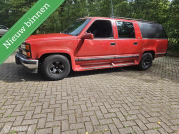 Chevrolet Suburban V8 grijs kenteken lpg! beschikbaar voor biedingen