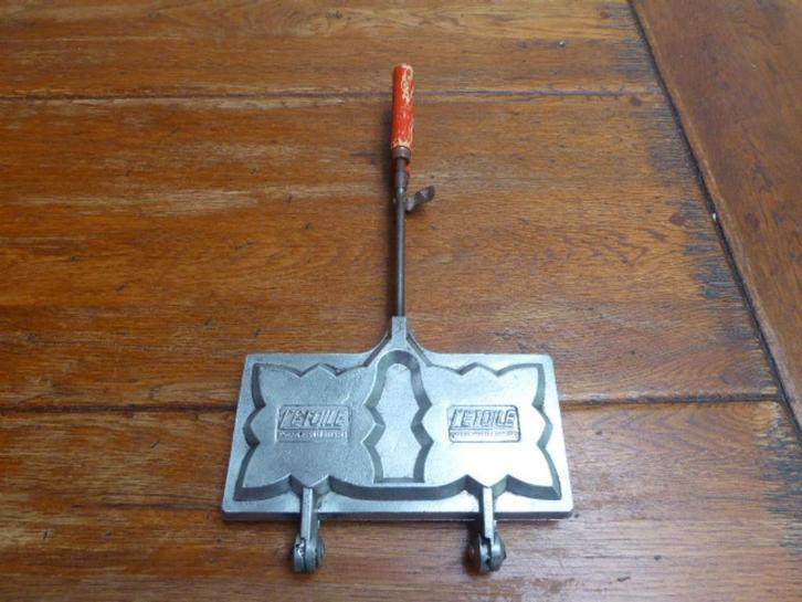 Vintage aluminium tosti ijzer 2 tostis, l’etoille (1), Antiek en Kunst, Antiek | Keukenbenodigdheden, Ophalen of Verzenden