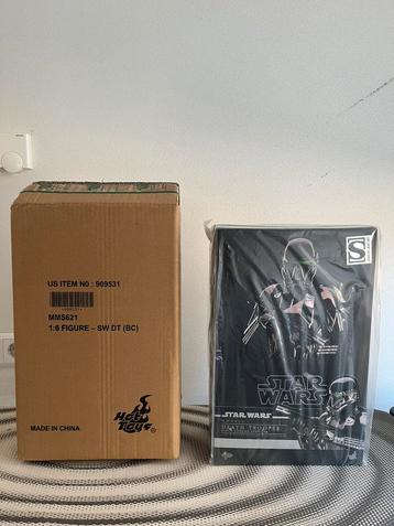 Hot Toys death trooper sealed.  beschikbaar voor biedingen