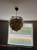 Mooie hanglamp in dennenappel vorm, Ophalen of Verzenden, Zo goed als nieuw, Kunststof, 50 tot 75 cm