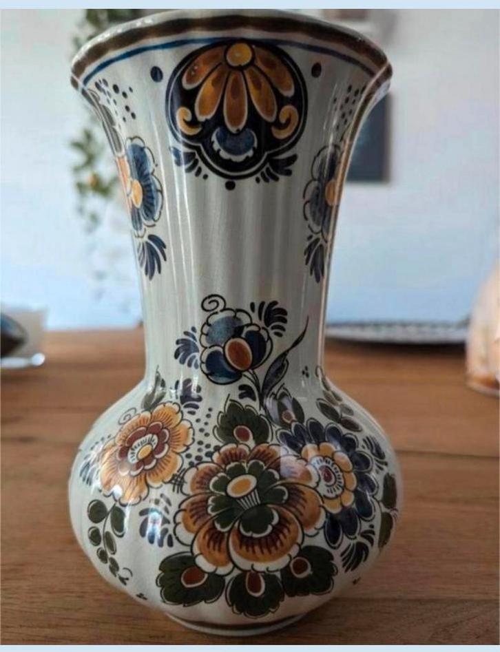 Vaas van Delft polychroom Holland handwerk 3060, Antiek en Kunst, Antiek | Vazen, Ophalen of Verzenden