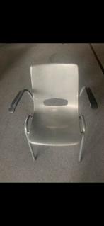 8 grijze kunststof stoelen met leuning, Huis en Inrichting, Stoelen, Ophalen, Kunststof, Gebruikt, Grijs