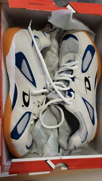 DITA INDOOR SCHOENEN NIEUW WIT. Maat 42 beschikbaar voor biedingen