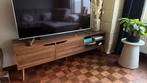 TV meubel notenhout twee deuren 160cm (kleine schade boven), Huis en Inrichting, Kasten | Televisiemeubels, Ophalen, 150 tot 200 cm