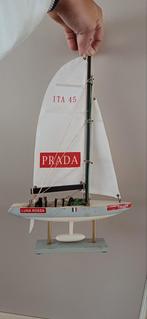 Prada Luna Rossa Zeilboot race schip, Hobby en Vrije tijd, Modelbouw | Boten en Schepen, Verzenden, Zo goed als nieuw, Overige merken