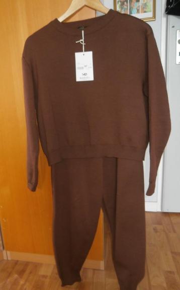 Mooi dun gebreid set Marsel Deniz mt M/L sweater en broek nw beschikbaar voor biedingen