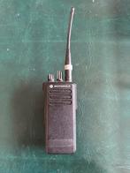 Motorola Mototrbo DP4400 UHF portofoon, Telecommunicatie, Portofoon of Walkie-talkie, Gebruikt, Ophalen of Verzenden, Met broekklem