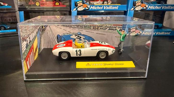 Nr12. Texas Drivers ‘Bocar’ - Michel Vaillant, Hobby en Vrije tijd, Modelauto's | 1:43, Gebruikt, Auto, Overige merken, Ophalen of Verzenden