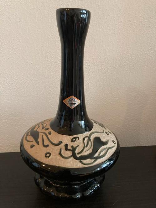 Chinese Vaas, Terracotta met Zwart Glazuur, Yichang Hubei ge, Antiek en Kunst, Antiek | Vazen, Ophalen of Verzenden
