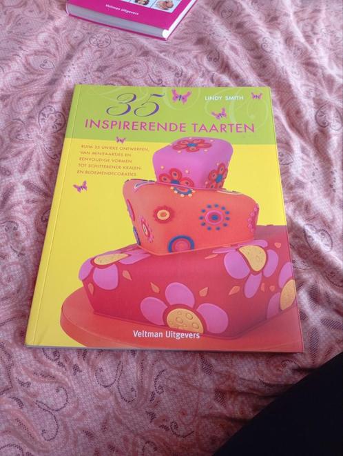 Lindy Smith - 35 inspirerende taarten, Boeken, Kookboeken, Zo goed als nieuw, Italië, Ophalen of Verzenden