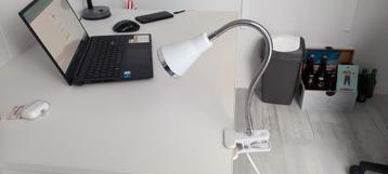 Led tafel lamp  beschikbaar voor biedingen