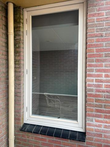 Raamkozijn ca 1000x1870mm beschikbaar voor biedingen